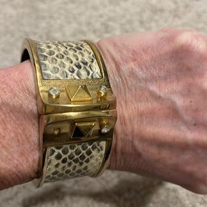 Stella and dot hinges animal print cuff